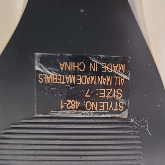 Varsavia Viamara Gold Platform Sandals - Picture 7 of 7